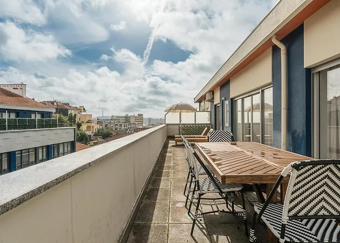 Guestready- Charming Retreat With Terrace Apartamento Porto
