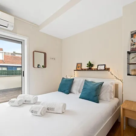 Lägenhet Guestready- Charming Retreat With Terrace *