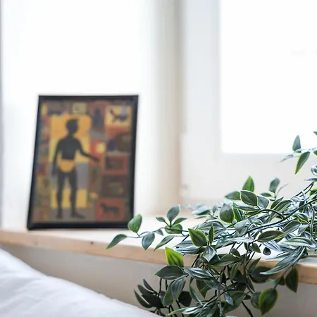 Lägenhet Guestready- Charming Retreat With Terrace *